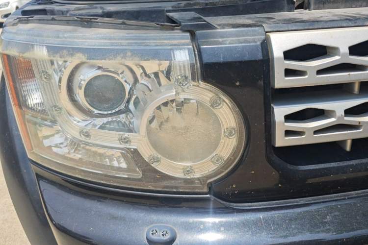 Used Land Rover Discovery 2012 3.0 SDV6 HSE Diesel Version Right Front Headlight