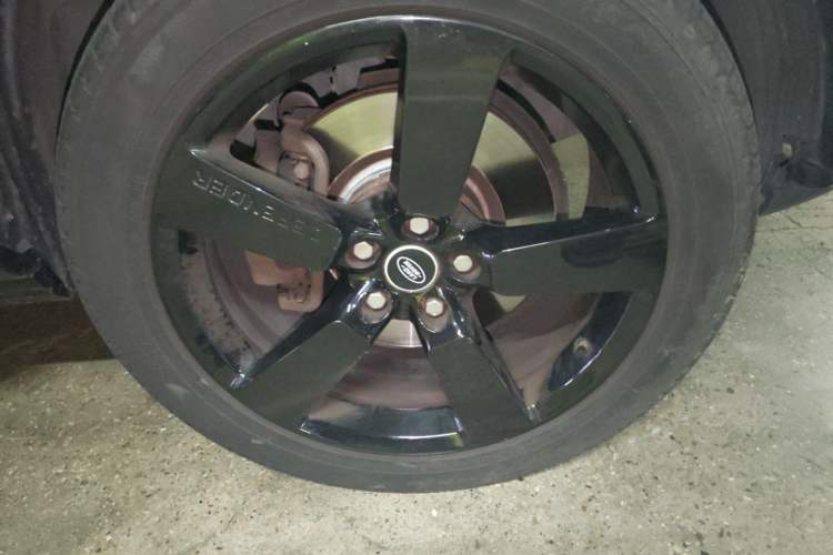 Used Land Rover Discovery 2012 5.0 V8 HSE Right Front Wheel Hub