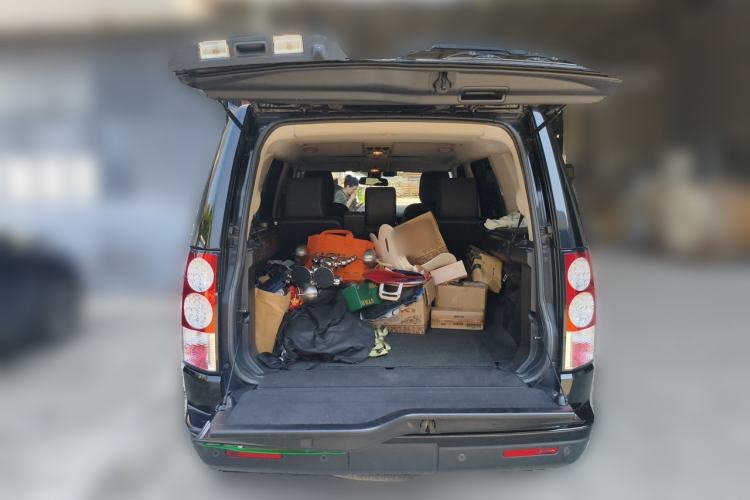 Used Land Rover Discovery 2012 5.0 V8 SE Trunk