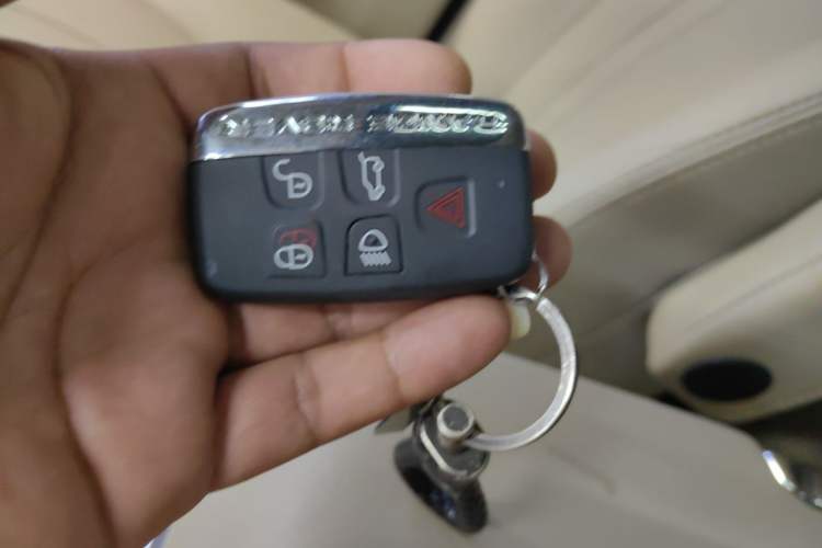 Used Land Rover Discovery  Vehicle Key