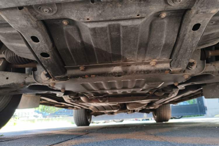 Used Land Rover Discovery 2012 5.0 V8 HSE Chassis Front