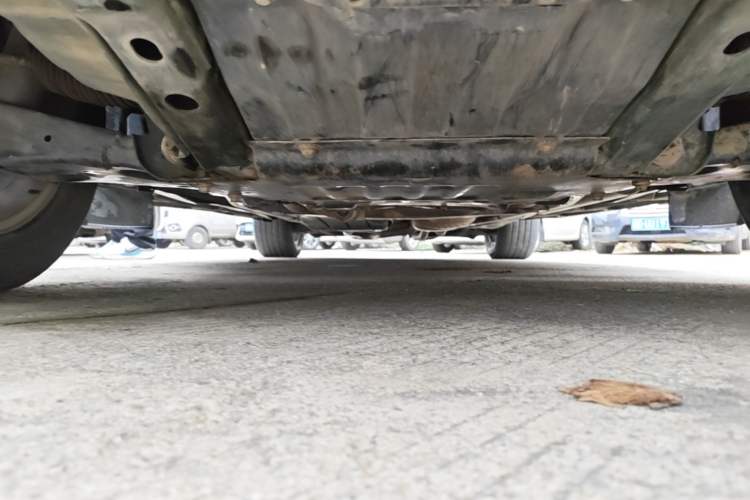 Used Land Rover Discovery 2012 5.0 V8 SE Chassis Front