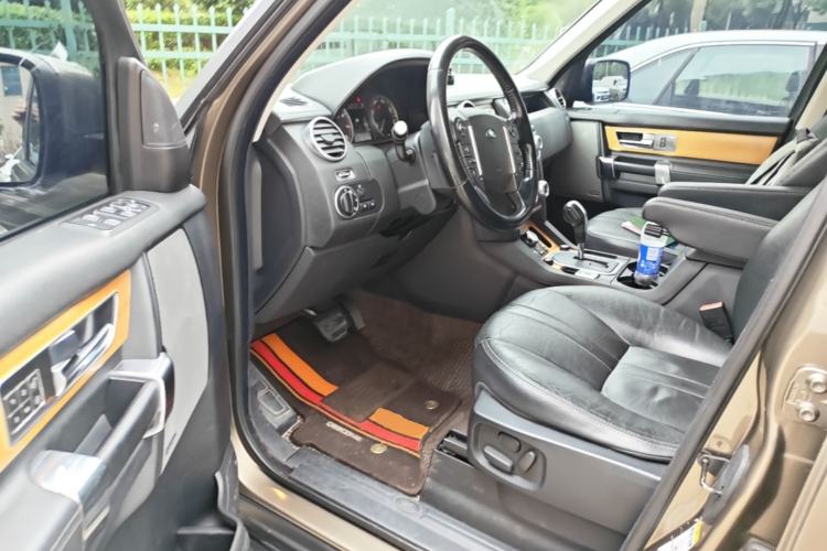 Used Land Rover Discovery 2012 5.0 V8 SE Driver Seat