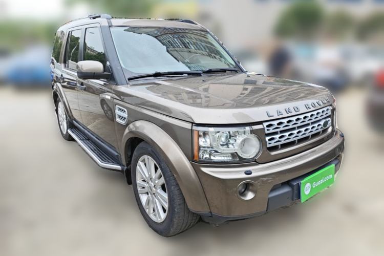 Used Land Rover Discovery 2012 5.0 V8 SE Front Right 45 Deg