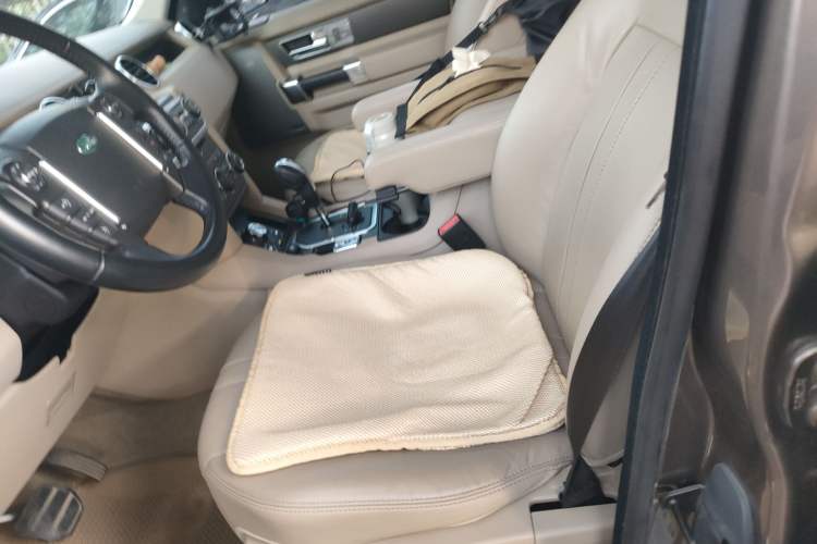 Used Land Rover Discovery 2012 3.0 SDV6 HSE Diesel Version Left Front Seat