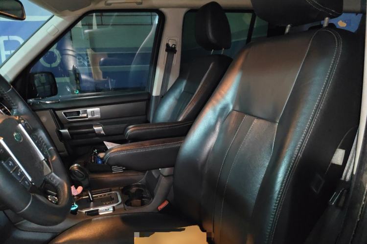 Used Land Rover Discovery 2012 3.0 SDV6 HSE Diesel Version Left Front Seat