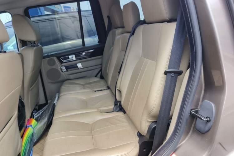 Used Land Rover Discovery 2012 3.0 SDV6 HSE Diesel Version Left Rear Seat