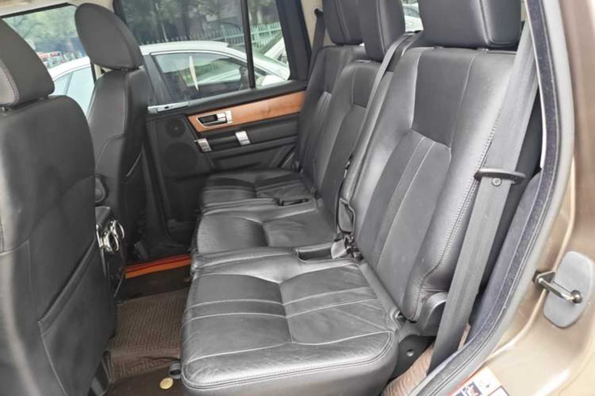 Used Land Rover Discovery 2012 5.0 V8 SE Left Rear Seat