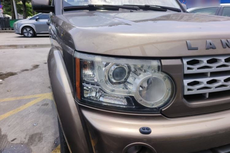Used Land Rover Discovery 2012 3.0 SDV6 HSE Diesel Version Right Front Headlight