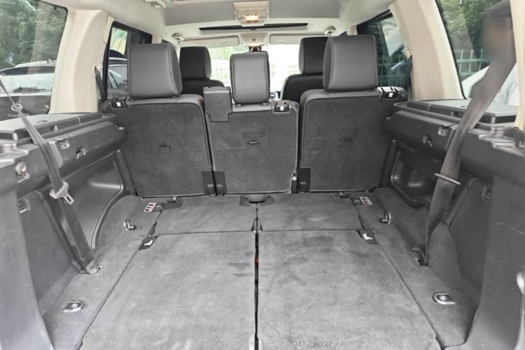 Used Land Rover Discovery 2012 5.0 V8 SE Trunk
