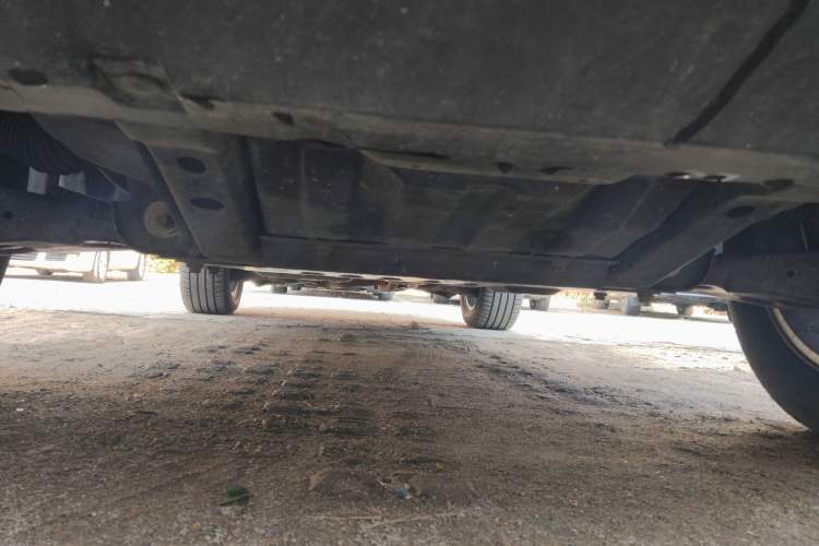 Used Land Rover Discovery 2012 5.0 V8 HSE Chassis Front