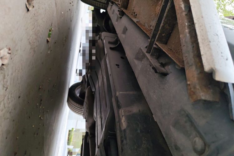 Used Land Rover Discovery 2012 3.0 SDV6 HSE Diesel Version Chassis Front Right