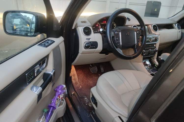 Used Land Rover Discovery 2012 3.0 SDV6 HSE Diesel Version Driver Seat