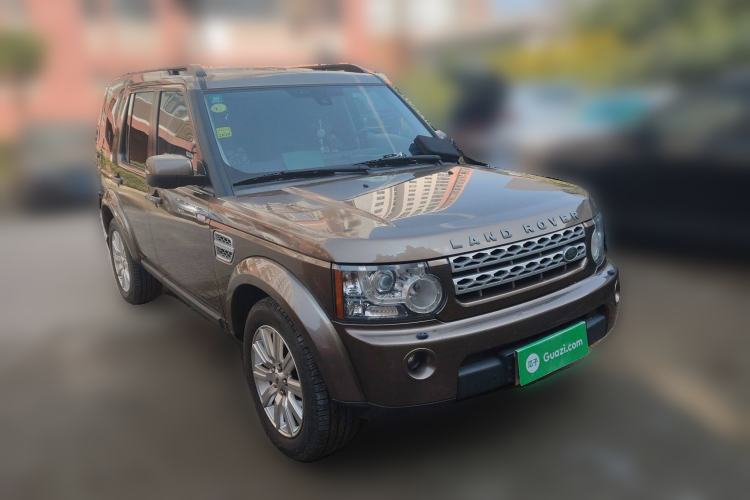 Used Land Rover Discovery 2012 5.0 V8 HSE Front Right 45 Deg