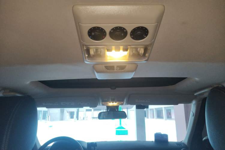 Used Land Rover Discovery 2012 3.0 SDV6 HSE Diesel Version Headliner