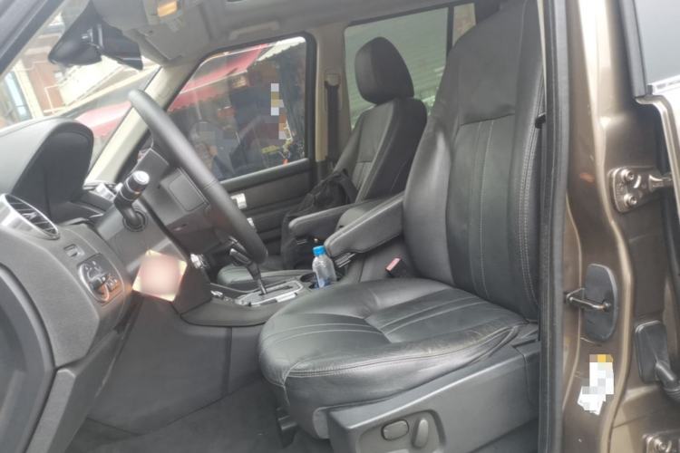 Used Land Rover Discovery 2012 3.0 SDV6 HSE Diesel Version Left Front Seat