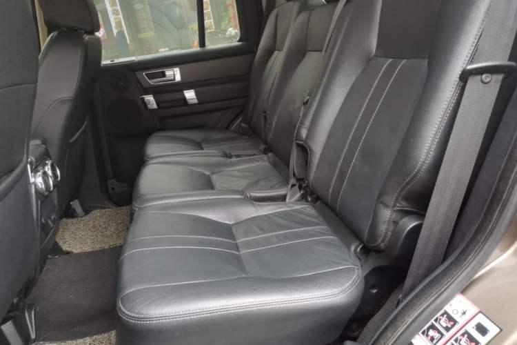 Used Land Rover Discovery 2012 3.0 SDV6 HSE Diesel Version Left Rear Seat