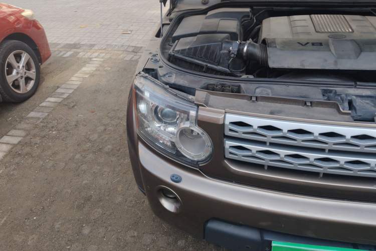 Used Land Rover Discovery 2012 5.0 V8 HSE Right Front Headlight