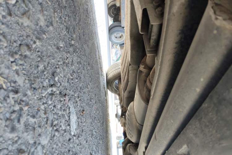 Used Land Rover Discovery  Chassis Front Left