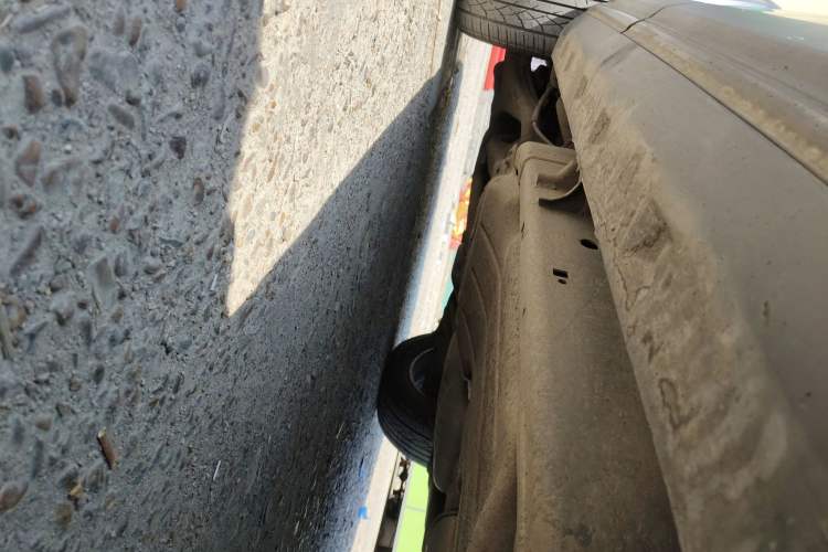 Used Land Rover Discovery  Chassis Front Right