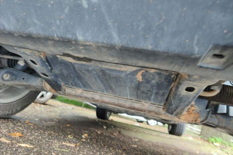 Used Land Rover Discovery 2012 3.0 SDV6 HSE Diesel Version Chassis Front