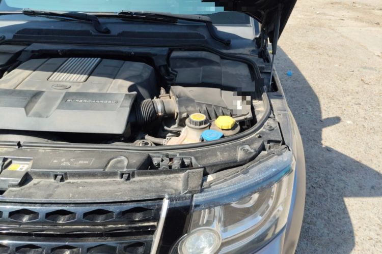 Used Land Rover Discovery  Engine Bay Left