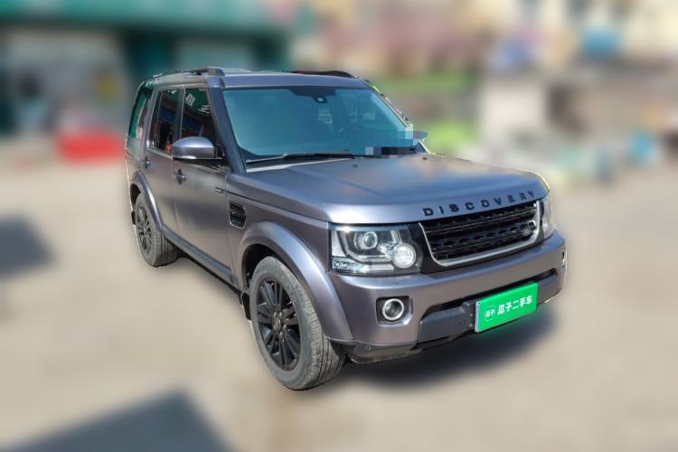 Used Land Rover Discovery  Front Right 45 Deg