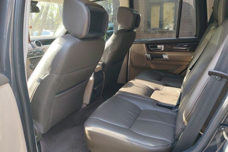 Used Land Rover Discovery 2012 3.0 SDV6 HSE Prestige Limited Edition Left Rear Seat