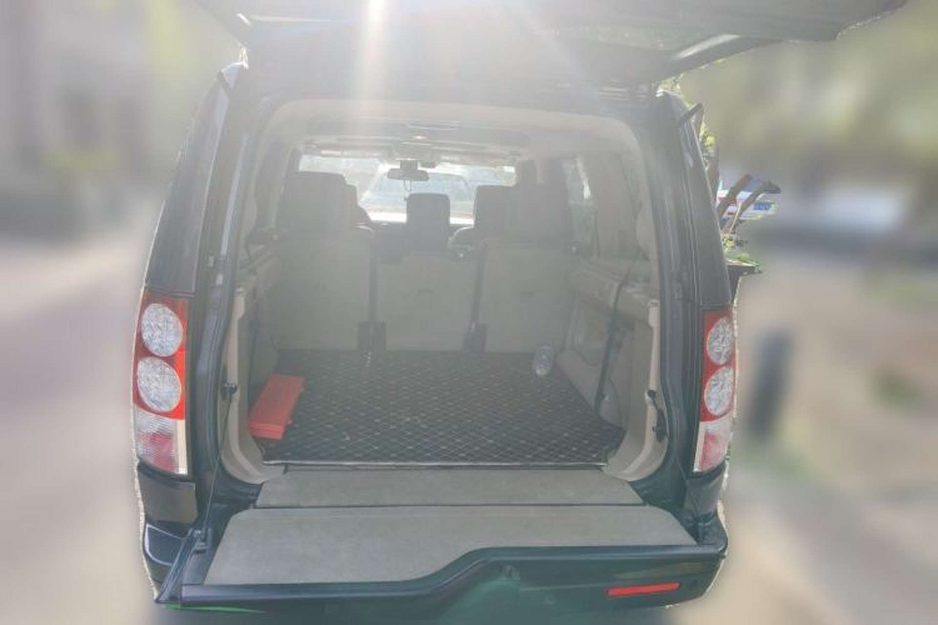 Used Land Rover Discovery 2012 3.0 SDV6 HSE Prestige Limited Edition Trunk