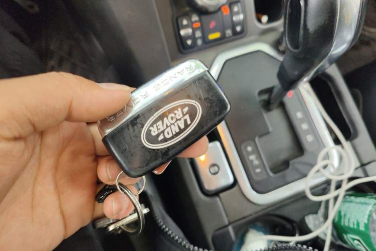 Used Land Rover Discovery 2012 3.0 SDV6 HSE Diesel Version Vehicle Key