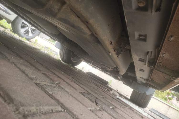 Used Land Rover Discovery 2012 5.0 V8 HSE Chassis Rear Right