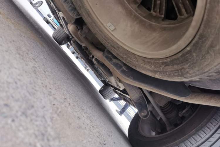 Used Land Rover Discovery 2012 3.0 SDV6 HSE Diesel Version Chassis Rear