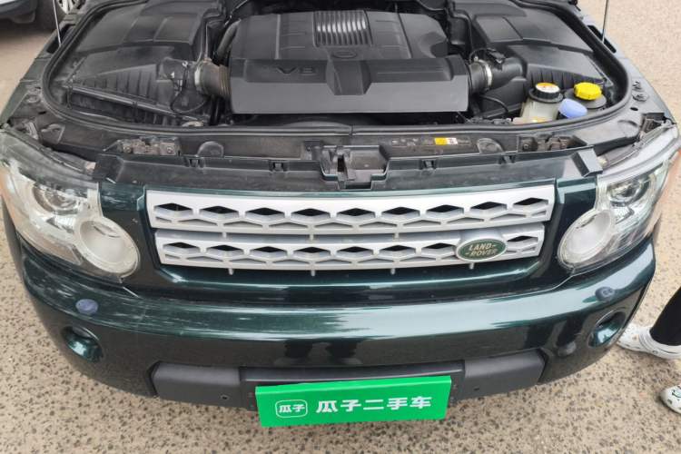Used Land Rover Discovery 2012 5.0 V8 HSE Engine Bay