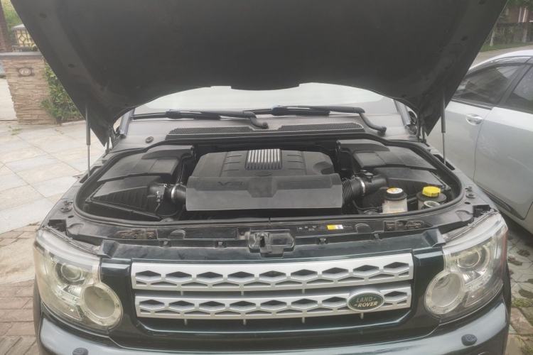 Used Land Rover Discovery 2012 5.0 V8 HSE Engine Bay