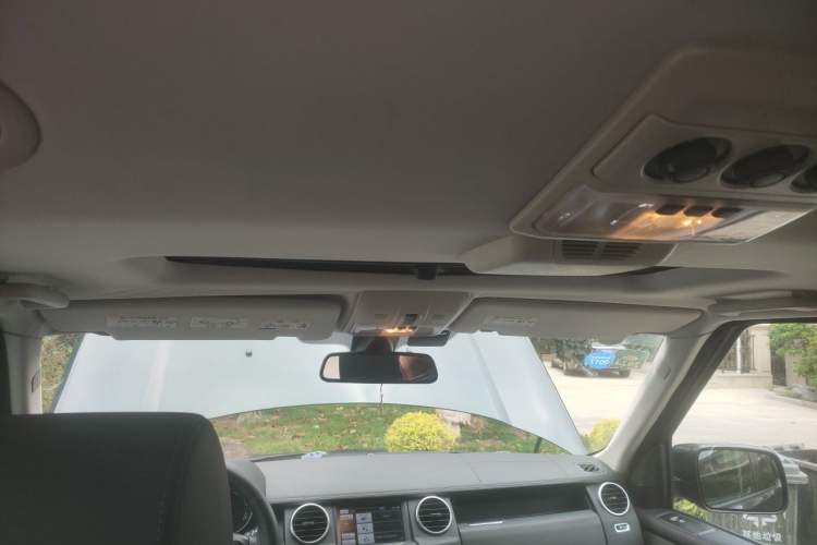 Used Land Rover Discovery 2012 5.0 V8 HSE Headliner
