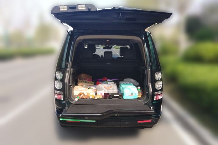 Used Land Rover Discovery 2012 3.0 SDV6 HSE Diesel Version Trunk