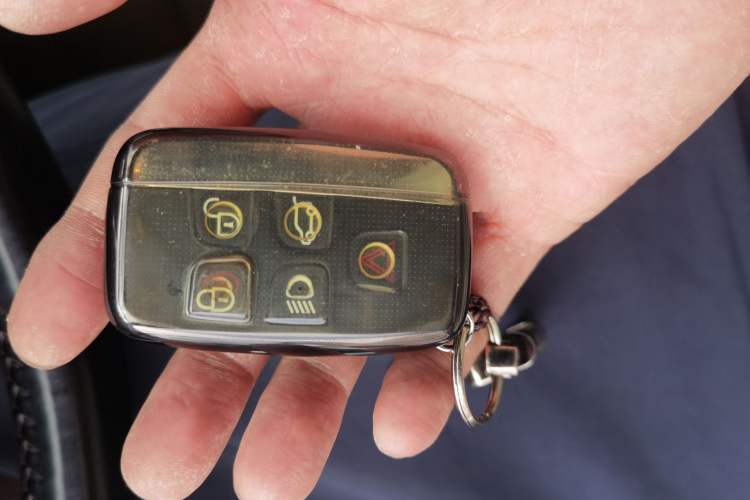 Used Land Rover Discovery 2012 3.0 SDV6 HSE Diesel Version Vehicle Key
