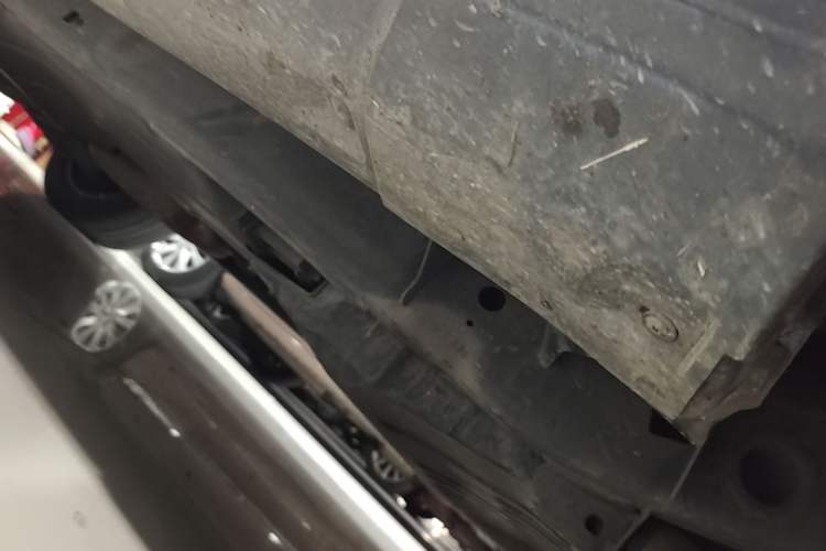 Used Land Rover Discovery 2012 3.0 SDV6 HSE Diesel Version Chassis Front Right