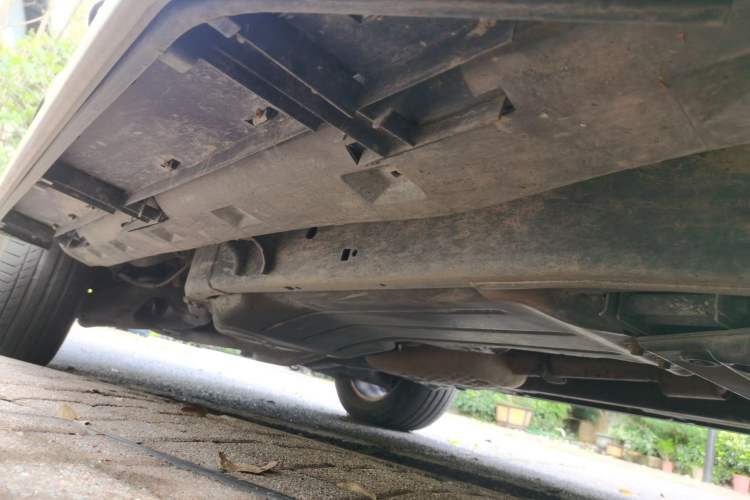 Used Land Rover Discovery 2012 3.0 SDV6 HSE Diesel Version Chassis Front Right