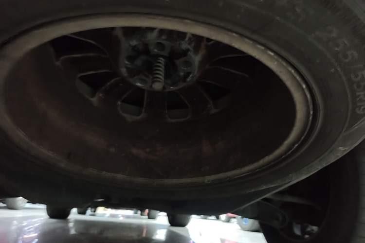 Used Land Rover Discovery 2012 3.0 SDV6 HSE Diesel Version Chassis Rear