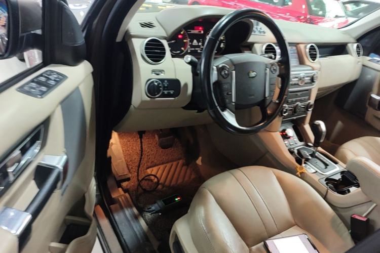 Used Land Rover Discovery 2012 3.0 SDV6 HSE Diesel Version Driver Seat