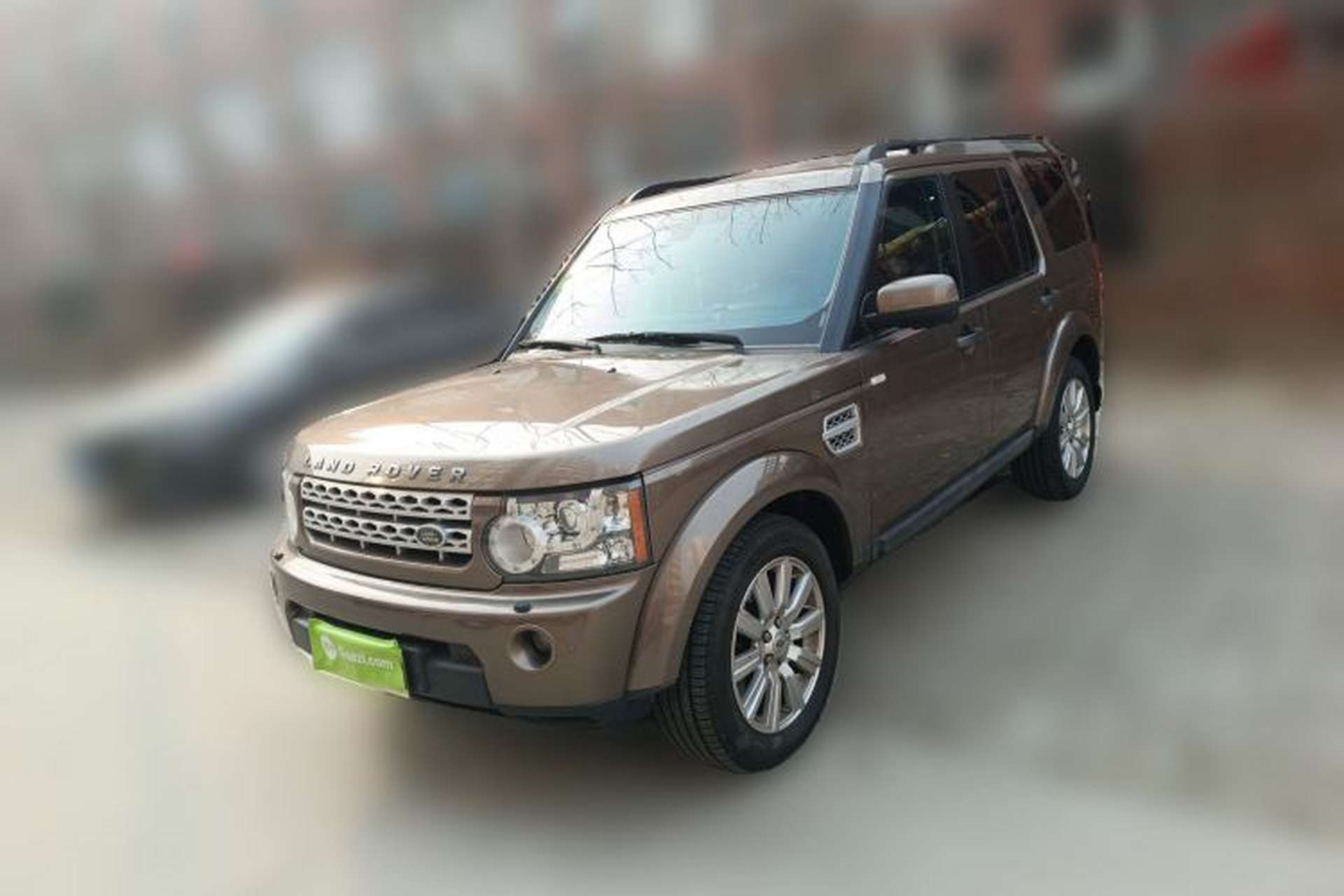 Used Land Rover Discovery 2012 5.0 V8 HSE Front Left 45 Deg
