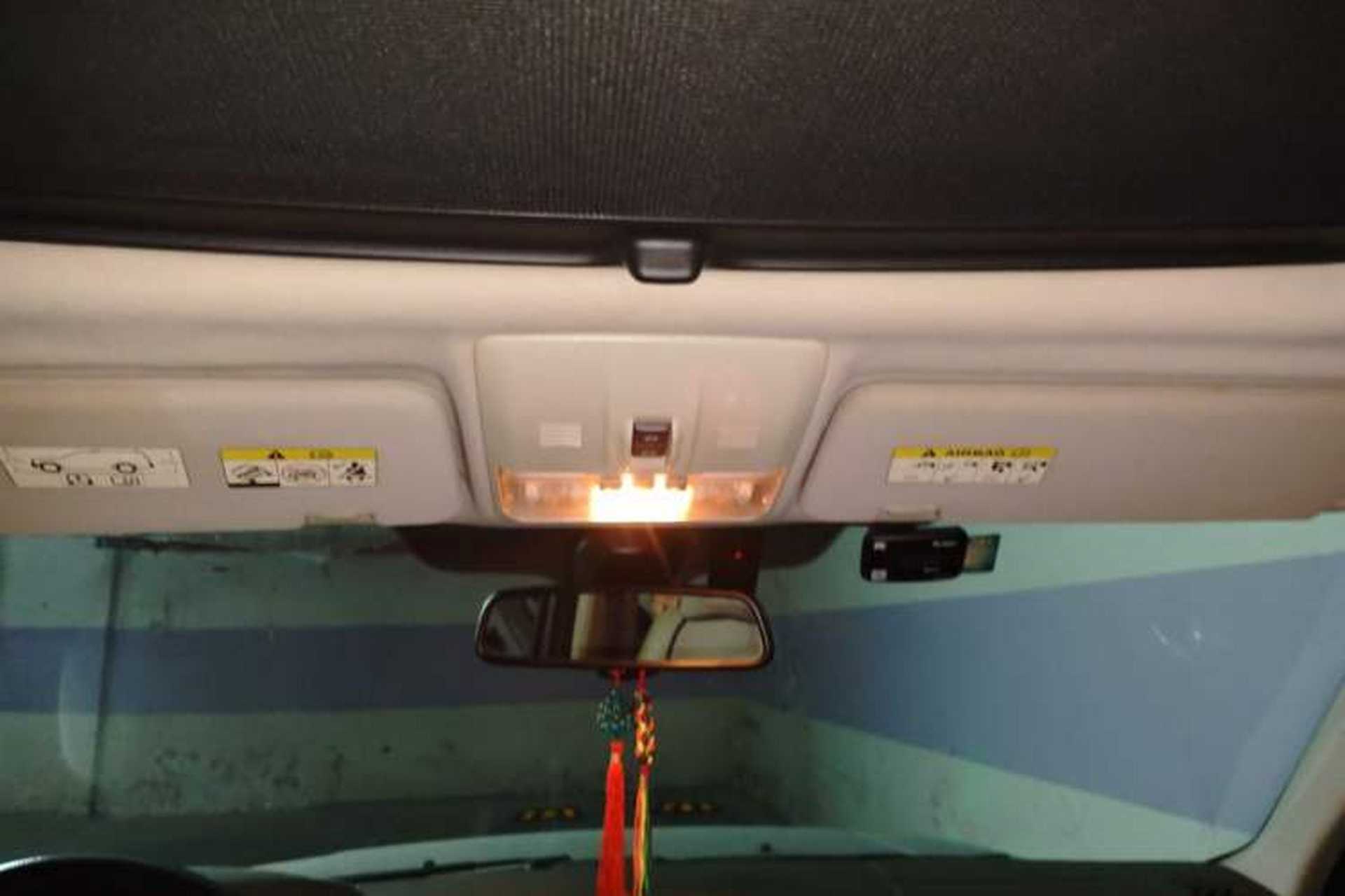 Used Land Rover Discovery 2012 3.0 SDV6 HSE Diesel Version Headliner