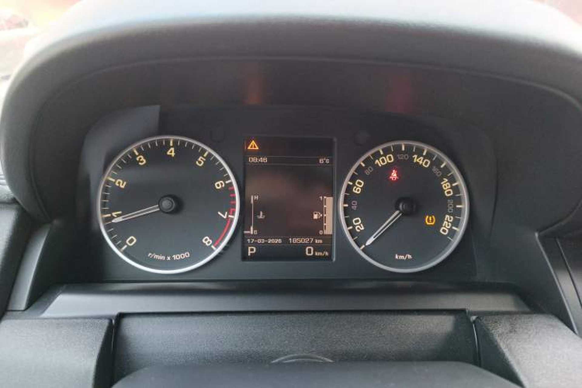 Used Land Rover Discovery 2012 5.0 V8 HSE Instrument Cluster