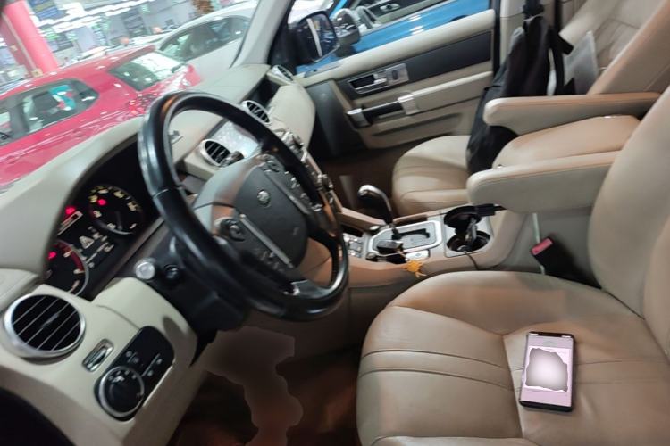 Used Land Rover Discovery 2012 3.0 SDV6 HSE Diesel Version Left Front Seat