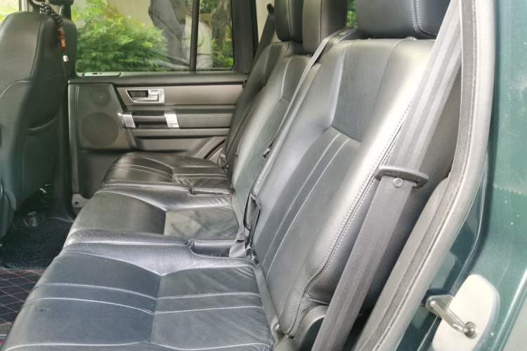 Used Land Rover Discovery 2012 3.0 SDV6 HSE Diesel Version Left Rear Seat