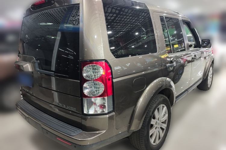 Used Land Rover Discovery 2012 3.0 SDV6 HSE Diesel Version Rear Right 45 Deg