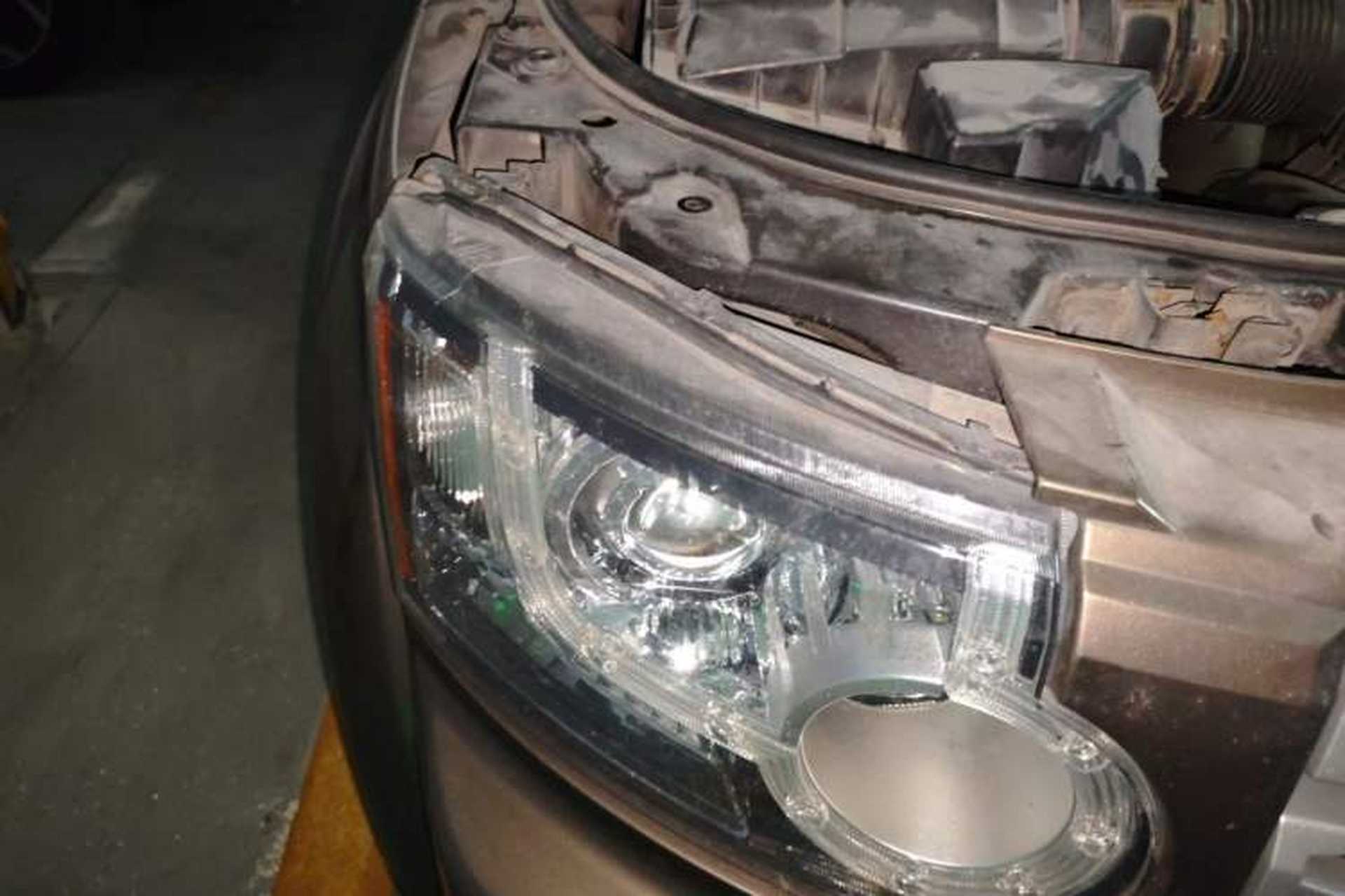 Used Land Rover Discovery 2012 3.0 SDV6 HSE Diesel Version Right Front Headlight