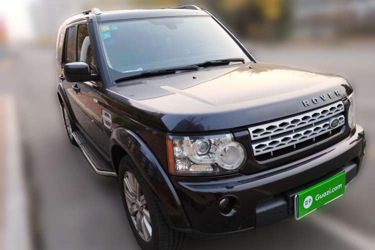 Used Land Rover Discovery 2012 3.0 SDV6 HSE Diesel Version Front Right 45 Deg