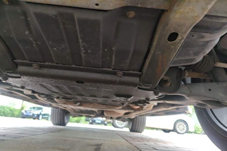 Used Land Rover Discovery 2012 5.0 V8 HSE Chassis Front